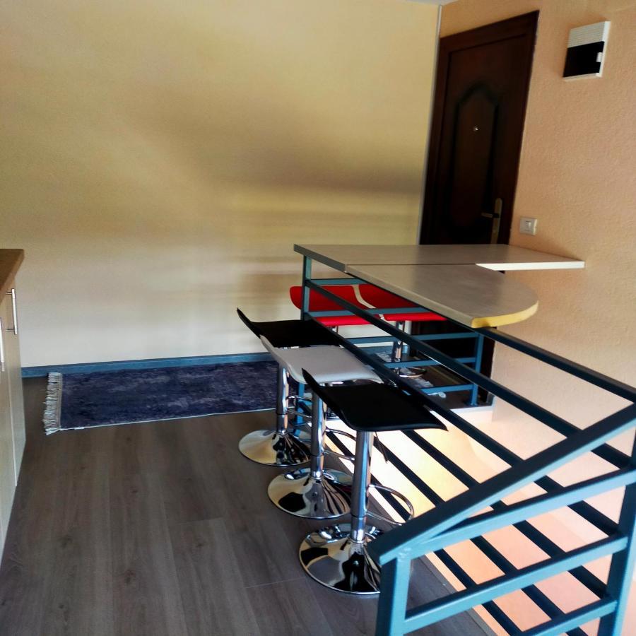 גורה הומורולווי Casa Luna מראה חיצוני תמונה