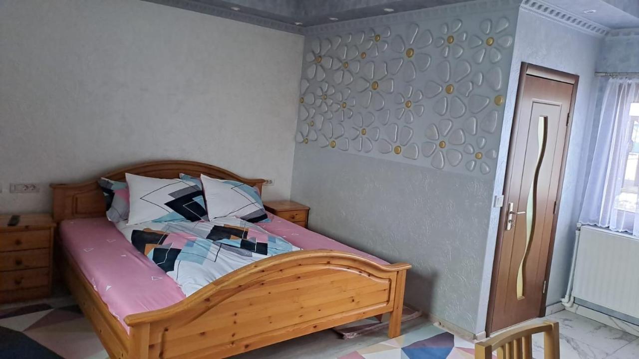 גורה הומורולווי Casa Luna מראה חיצוני תמונה